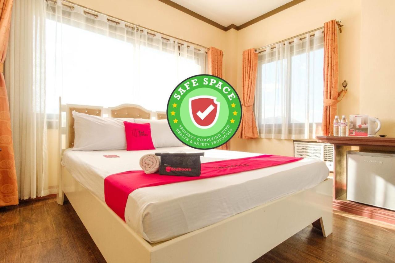 Reddoorz Plus @ Seaborne Hotel Subic Zambales Eksteriør bilde