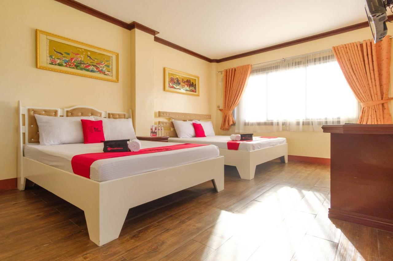Reddoorz Plus @ Seaborne Hotel Subic Zambales Eksteriør bilde
